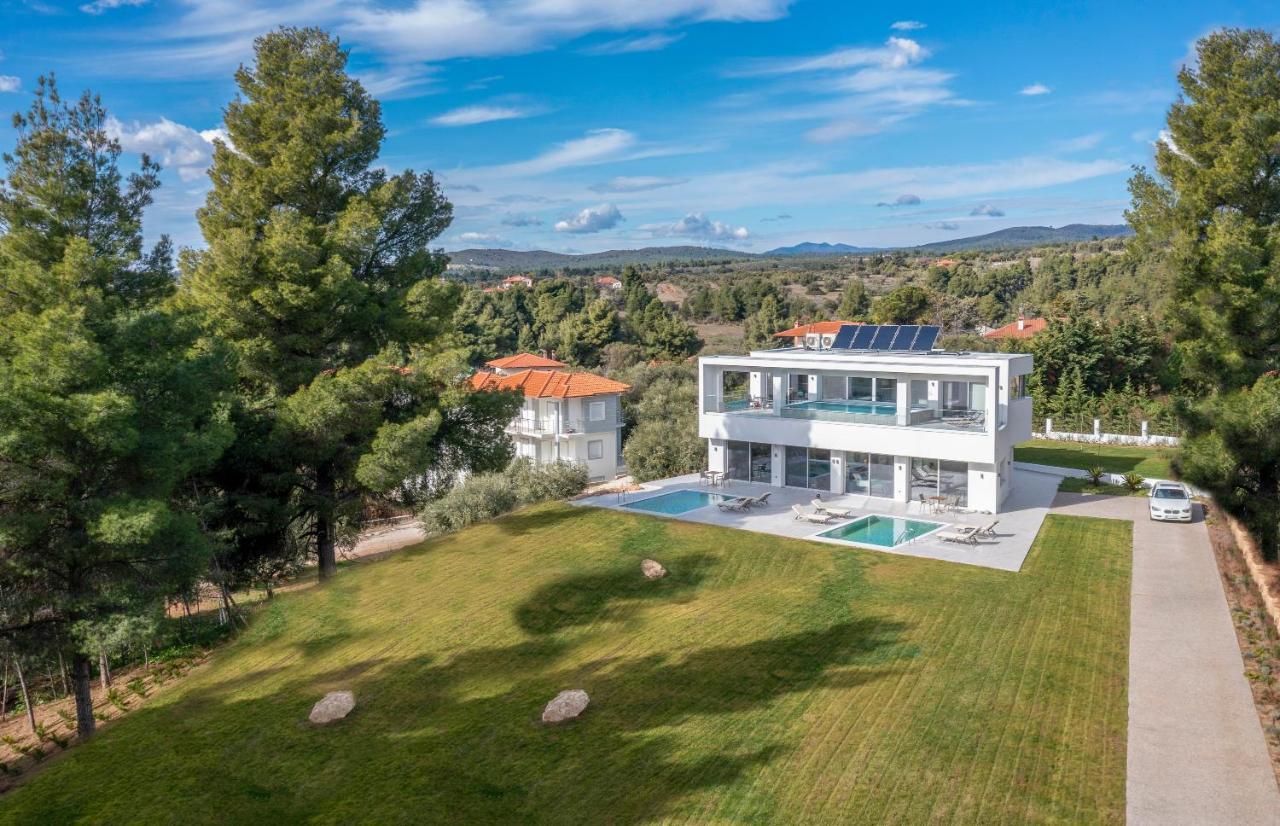 Nikiti Botanic Pool Suites Eksteriør bilde