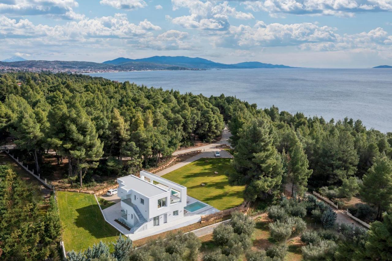 Nikiti Botanic Pool Suites Eksteriør bilde