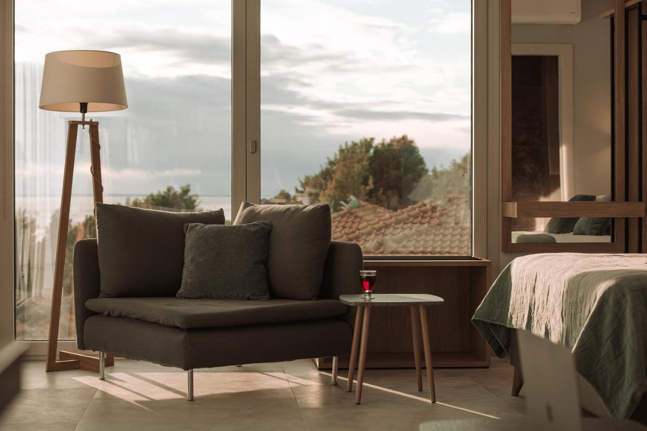 Nikiti Botanic Pool Suites Eksteriør bilde